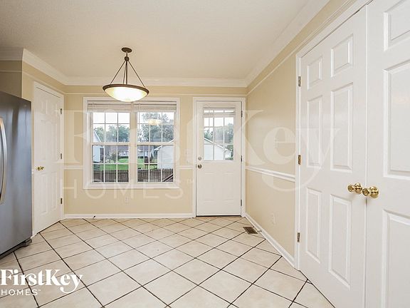 4th image of 3240 Tabby Dr