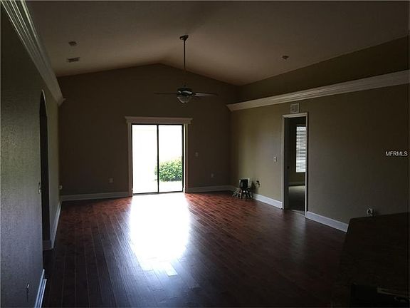 5th image of 709 Barrister Dr
