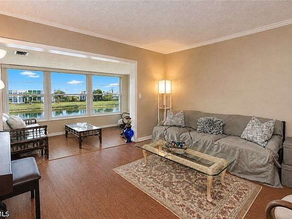 3rd image of 1462 Myerlee Country Club Blvd #2G