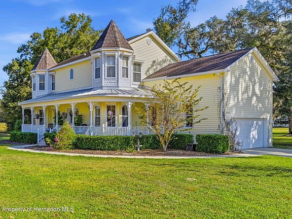 3rd image of 23327 Eppley Dr