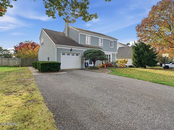 4th image of 1407 Weeping Willow Court