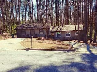 527 Evergreen Ter, Forest Park, GA 30297