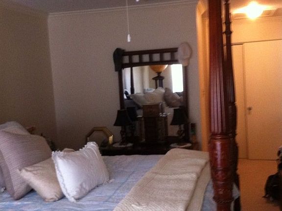 Upstairs Bedroom 