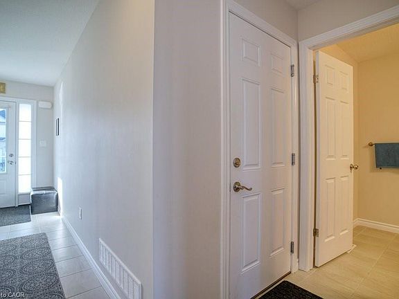 5th image of 80 Miranda Path