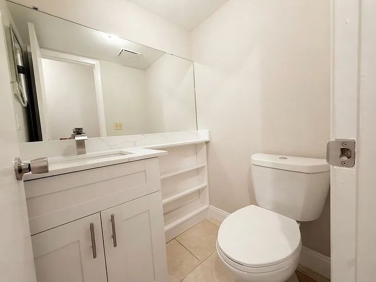 4115 S Semoran Blvd #10 — Photo 5
