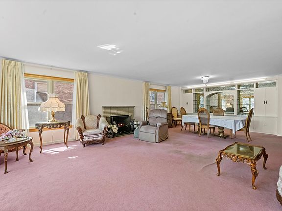 4th image of 1824 N 77th Ave
