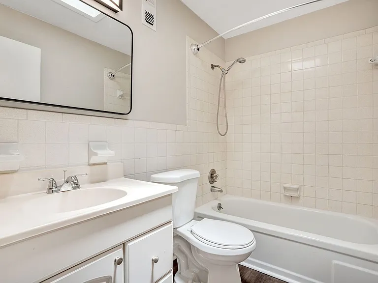 526 S Eola Dr — Photo 16