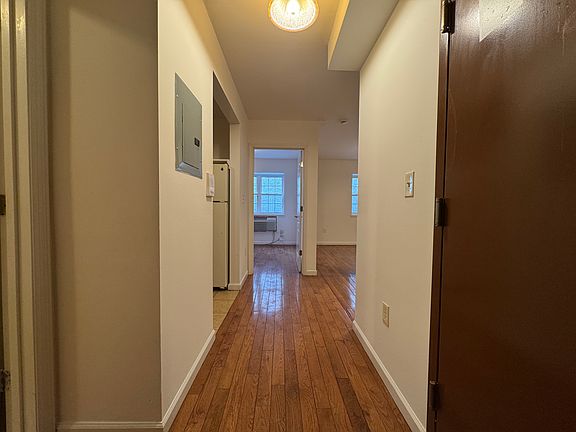 5th image of 3613 Barnes Ave APT 2B