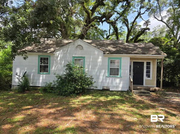 2074 N Gimon Cir, Mobile, AL 36605