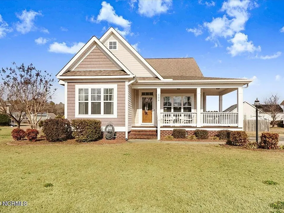 204 Stillwater Creek Dr