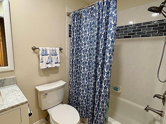 4th image of 3610 Doral St