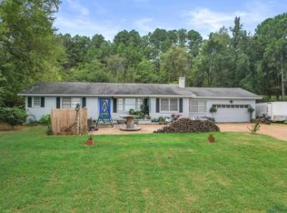 1015 N Live Oak Rd, Gilmer, TX 75644