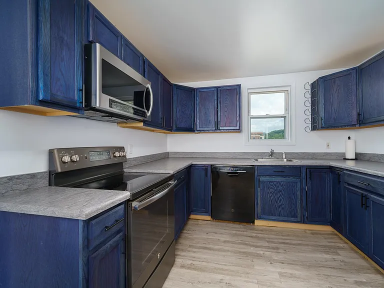 131 Ross Ave #2 — Photo 5