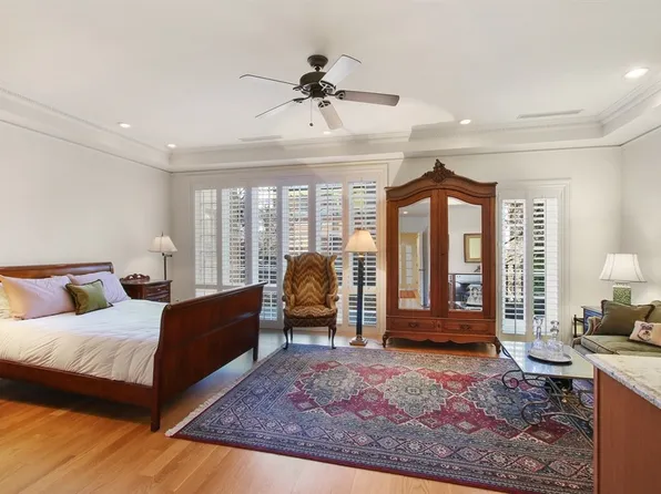 336 West 23rd Street image 15 of 25