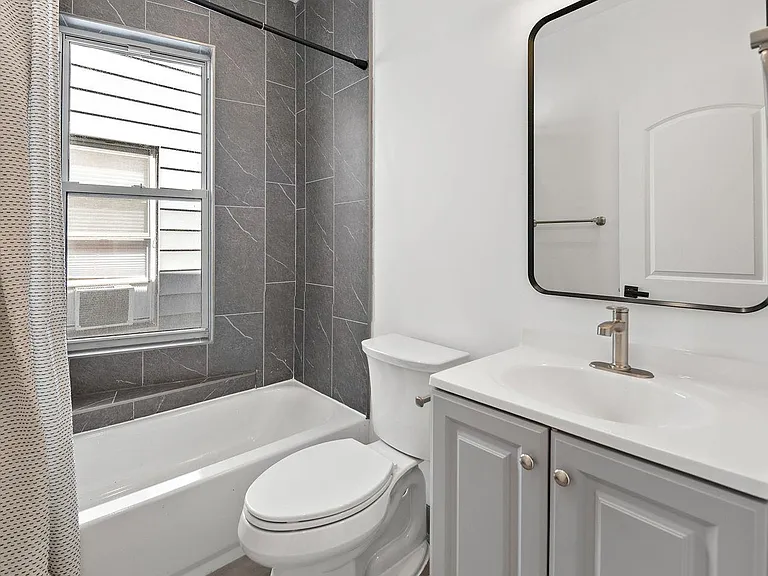 20 Delaware Ave #2 — Photo 5