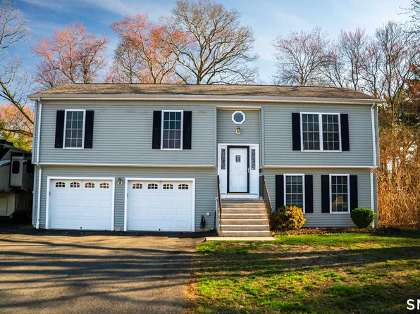 37 Autumn Lane, East Hartford, CT 06108