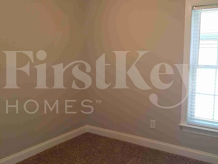 1911 Chestnut Oak Ln — Photo 25