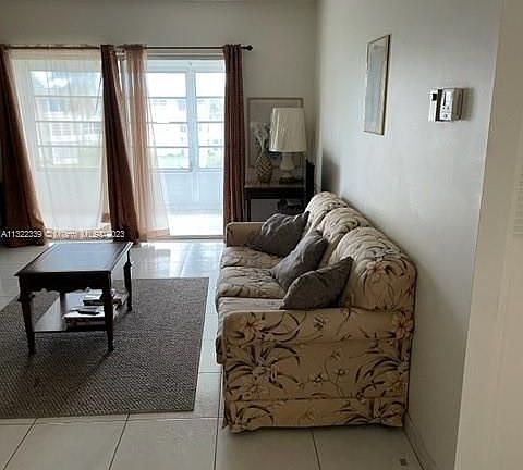 5th image of 5041 W Oakland Park Blvd #303
