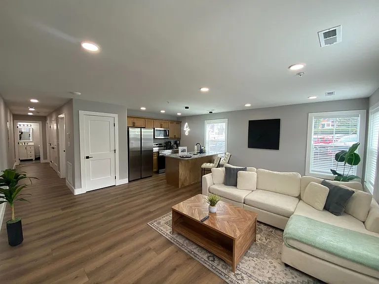 2209 Highland Ave — Photo 35