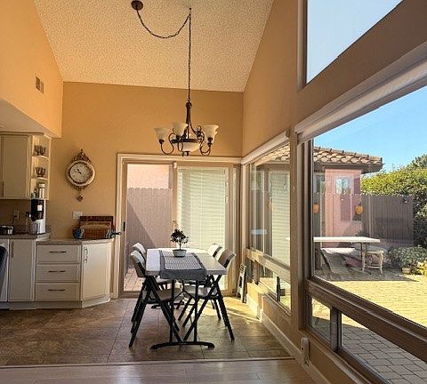 4th image of 80 Encanto Ln