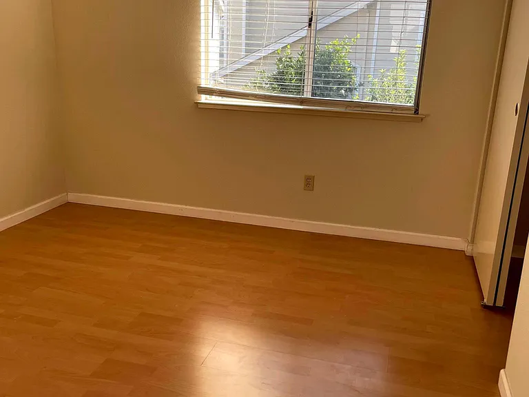 1561 Adolfo Dr — Photo 9