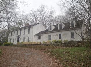 1963 Mackie Rd, Cookeville, TN 38506