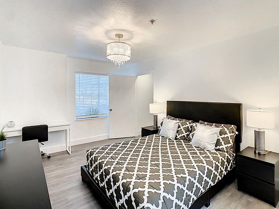 5th image of 7002 Westpointe Blvd #1511