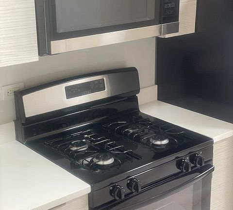 3rd image of 8531 W Bryn Mawr Ave #3W