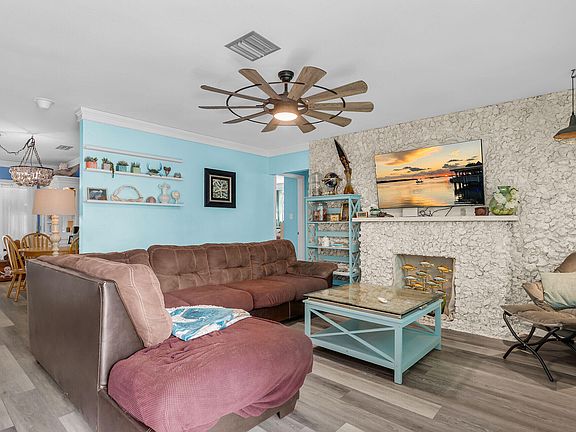 3rd image of 30 Jewfish Ave