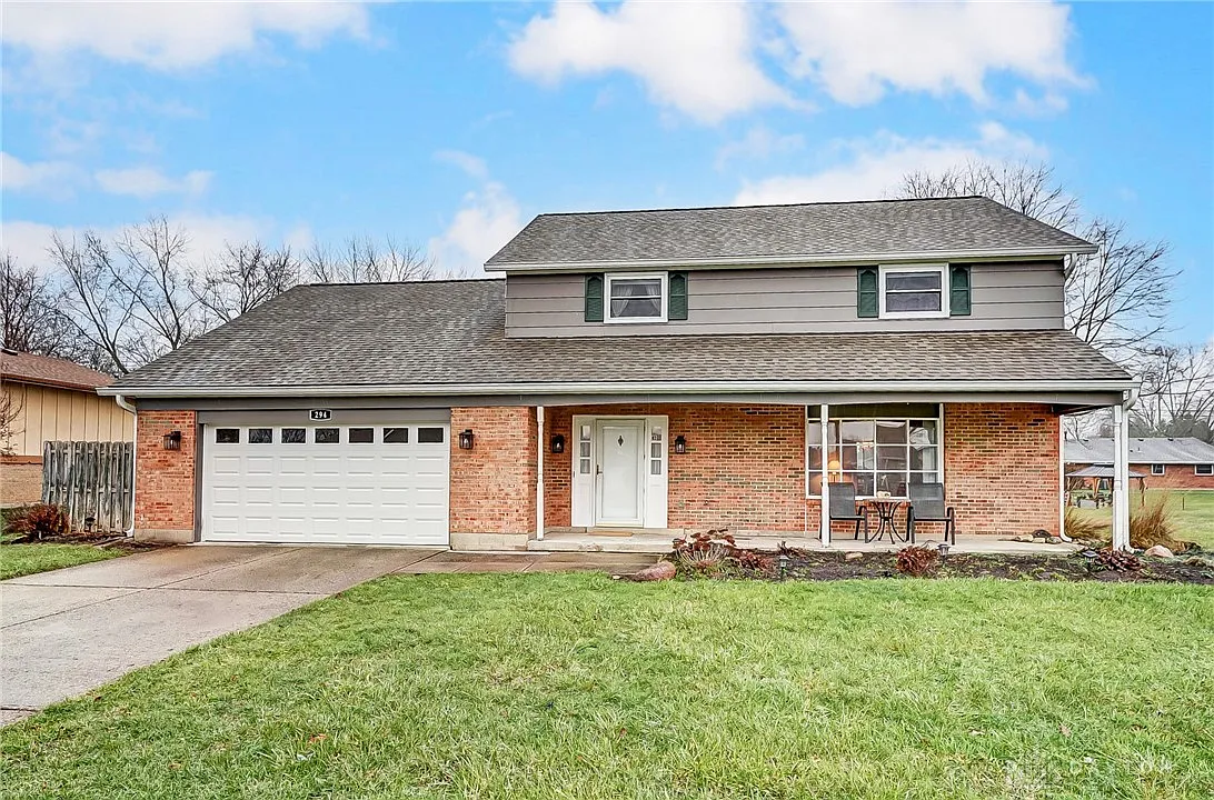 294 Chris Dr photo 1