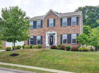 100 McIntosh Dr, Finleyville, PA 15332