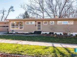 2401 W Oak St, Sioux Falls, SD 57105