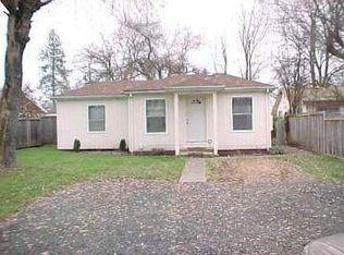 202 Sunset St, Sutherlin, OR 97479