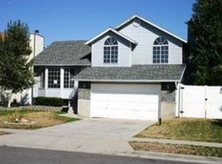 5963 S Loder Dr, Kearns, UT 84118