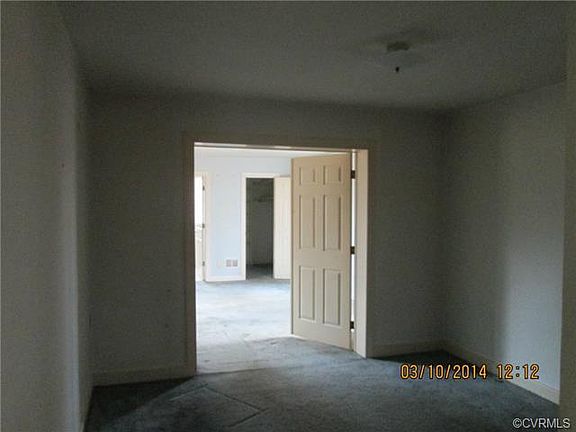 5th image of 925 Circlewood Dr