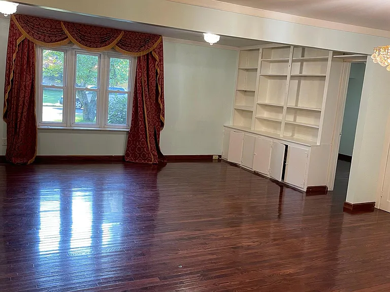 5 Dana Cir — Photo 4