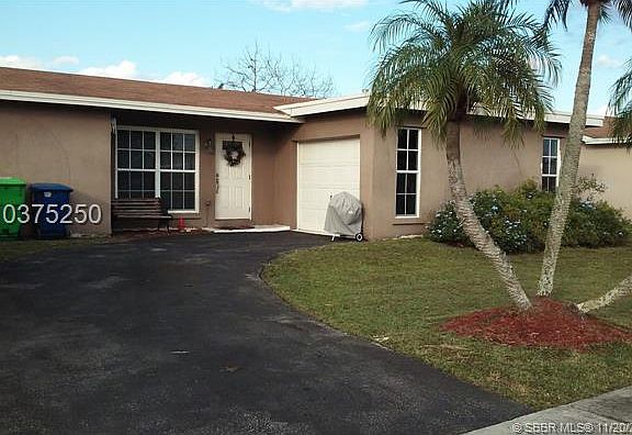 2nd image of 11371 NW 31st Pl