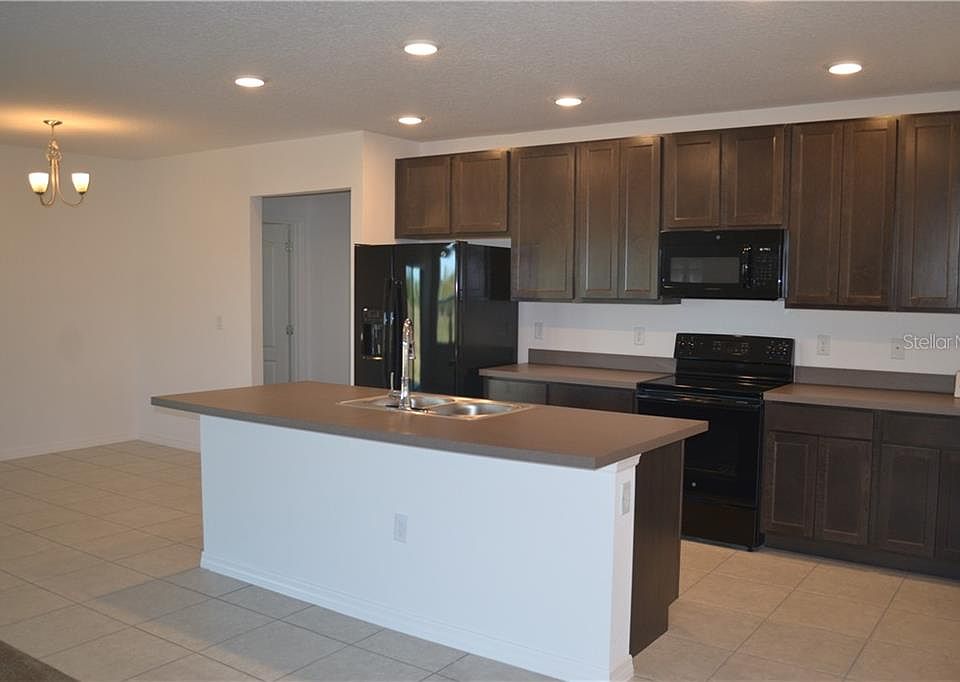 2nd image of 2395 Rock Dr