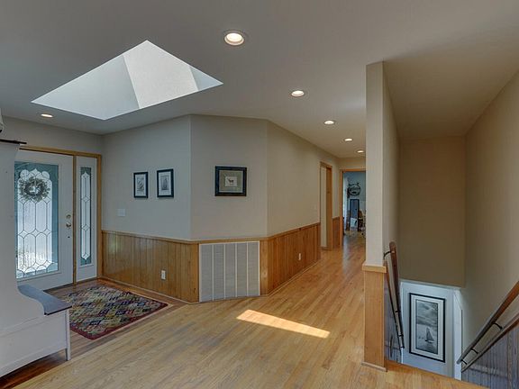 4th image of 505 Eagle View Dr