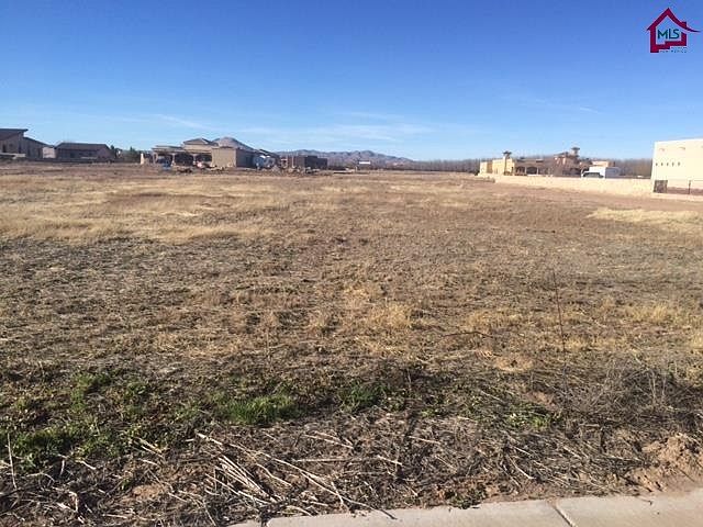 1st image of 4694 Dulcinea Dr