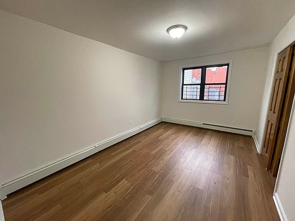 5th image of 49-06 28th Ave Floor 2