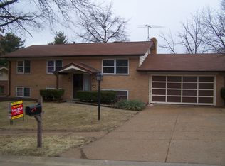 4155 Lockport Dr, Bridgeton, MO 63044