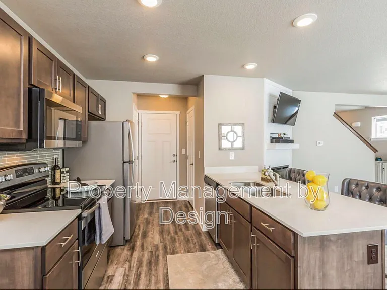 763 NE Macey Way — Photo 5