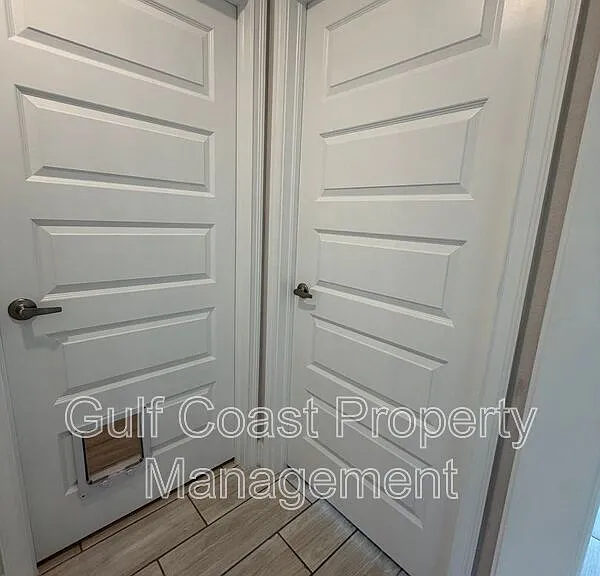 4865 Manila Ave — Photo 27