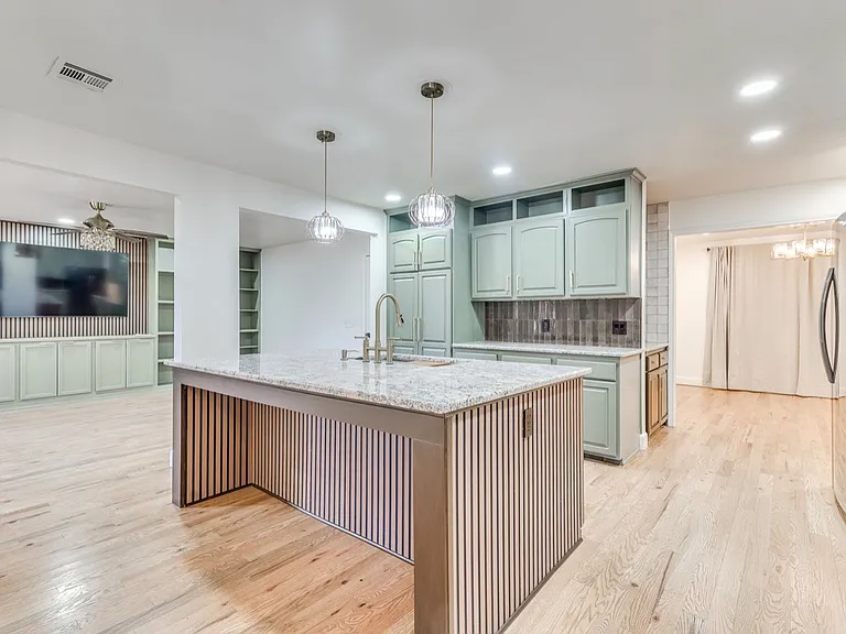 6336 S 72nd East Ave — Photo 8