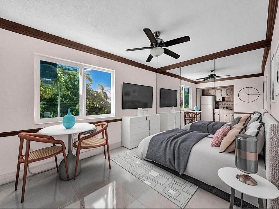 1st image of 2430 NE 135th Street #300