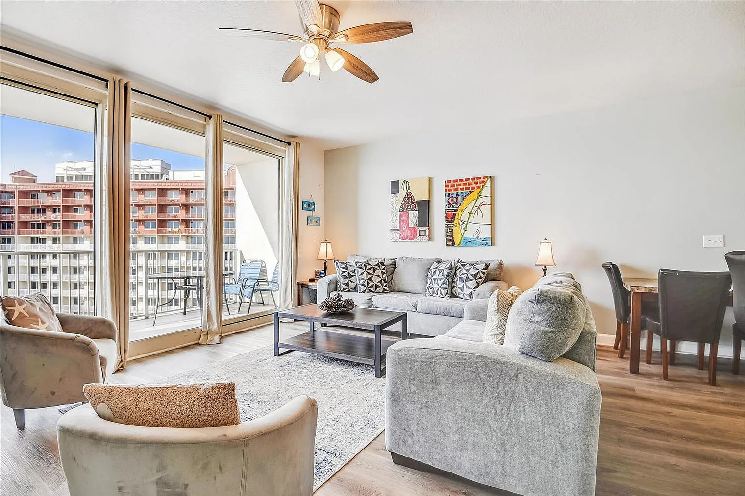 1 bed, 2.0 bath, 936 sqft, $1,990 — Photo 1