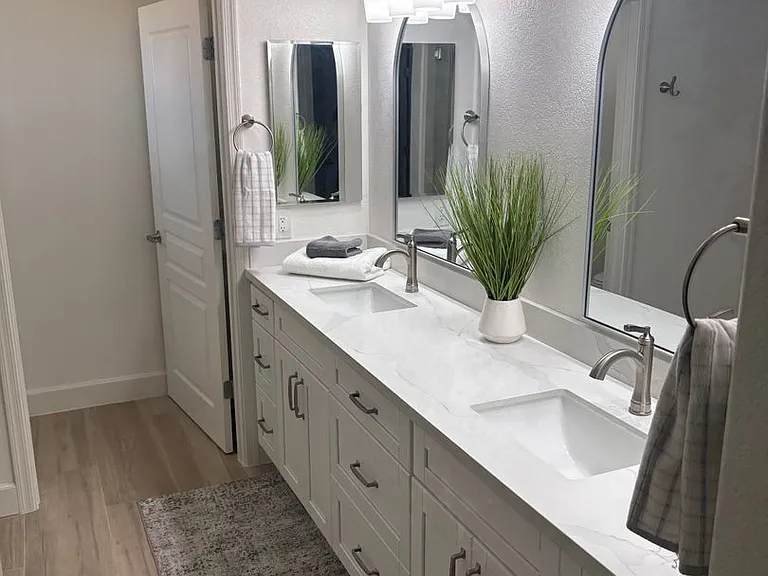 123 N Washington St #27 — Photo 7