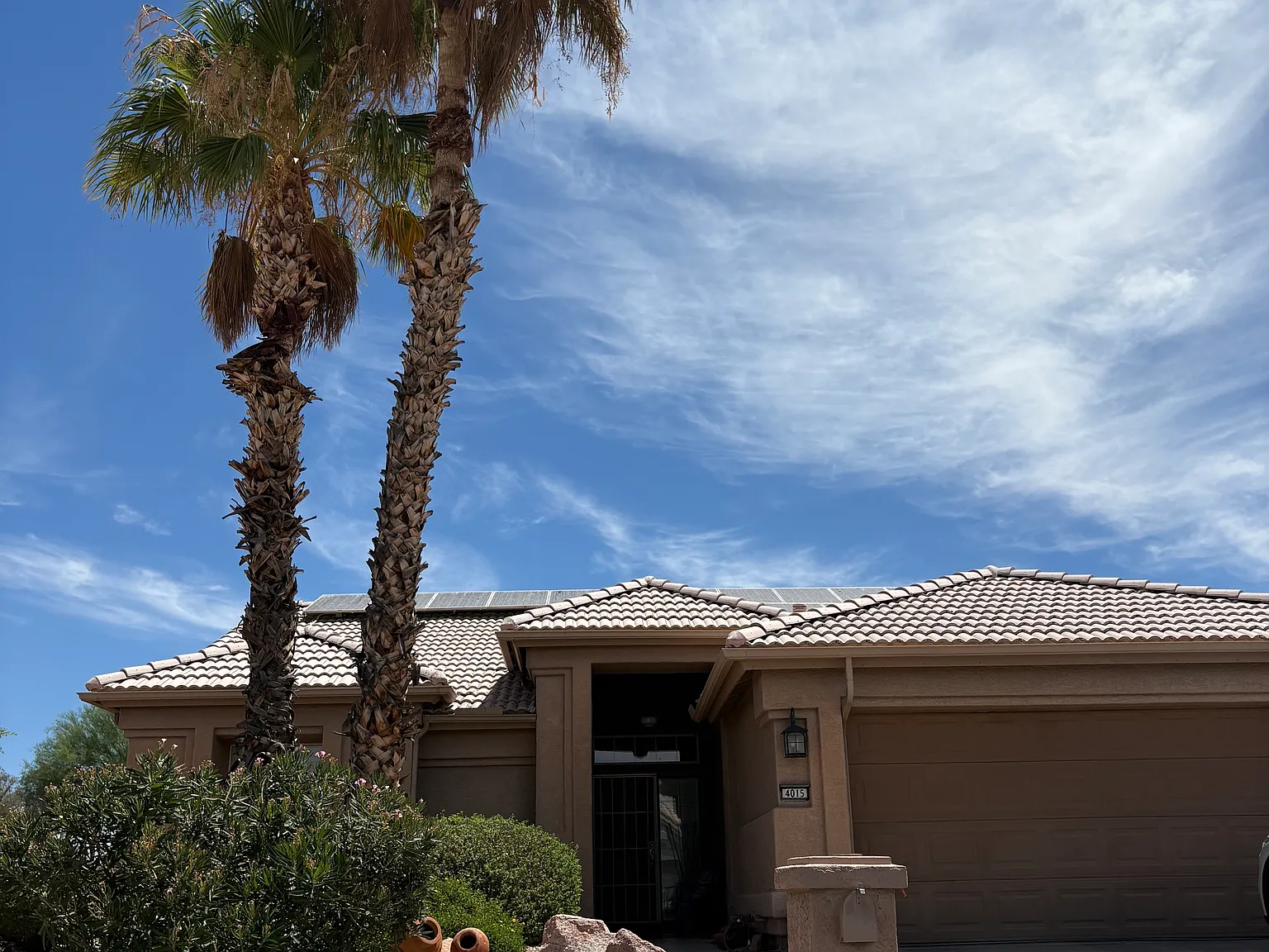 2 bed, 2.5 bath, 1445 sqft, $2,100 — Photo 2