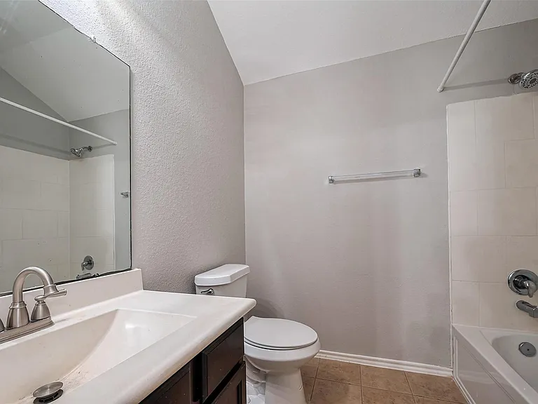 1910 Vermillion View St — Photo 39
